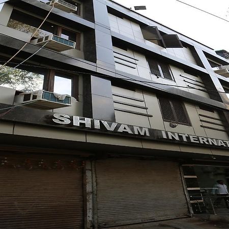 Hotel Shivam International - A Well Hygiene Property All Staff Vaccinated " Új-Delhi Kültér fotó
